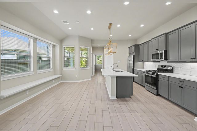 244 N Cascade Heights Drive, Montgomery, TX 77316