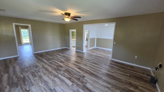 110 Fleming Rd, Portland, TN 37148
