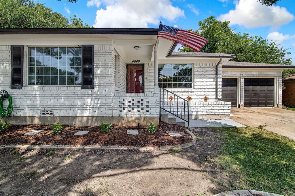 4840 Overton Avenue, Fort Worth, TX 76133 — photo 2
