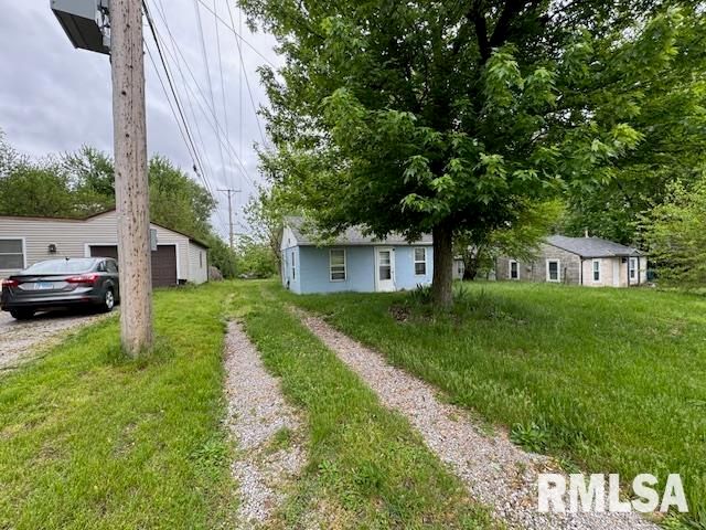 6812 33RD Street, Moline, IL 61265