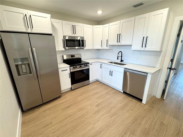 2738 16TH AVENUE N, St Petersburg, FL 33713