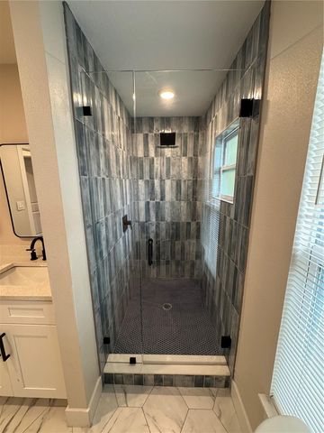 2738 16TH AVENUE N, St Petersburg, FL 33713