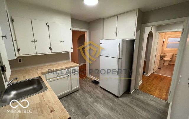 3425 Hillside Avenue, Indianapolis, IN 46218