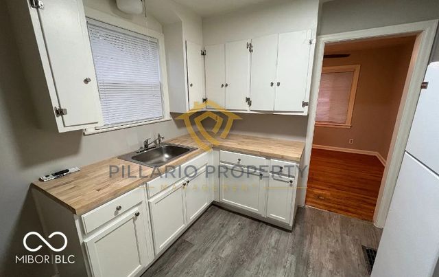 3425 Hillside Avenue, Indianapolis, IN 46218