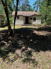 8513 Fountain Drive, Silsbee, TX 77656
