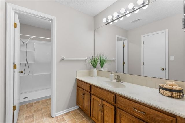 5222 S Downey Avenue, Independence, MO 64055