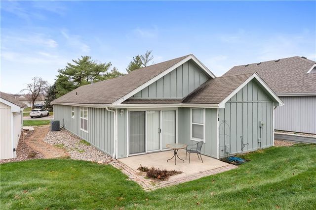 5222 S Downey Avenue, Independence, MO 64055