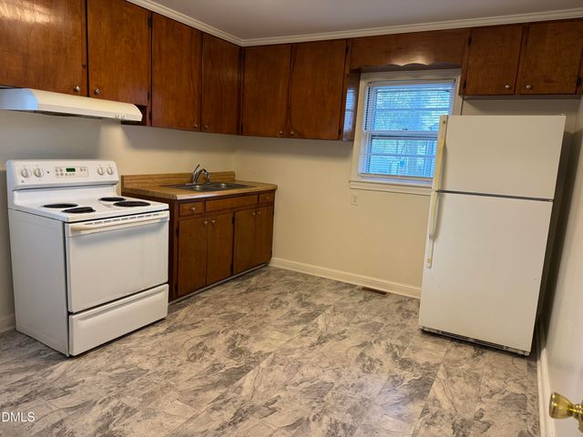 101 Joy Street, Dunn, NC 28334