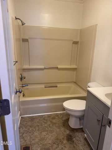 101 Joy Street, Dunn, NC 28334