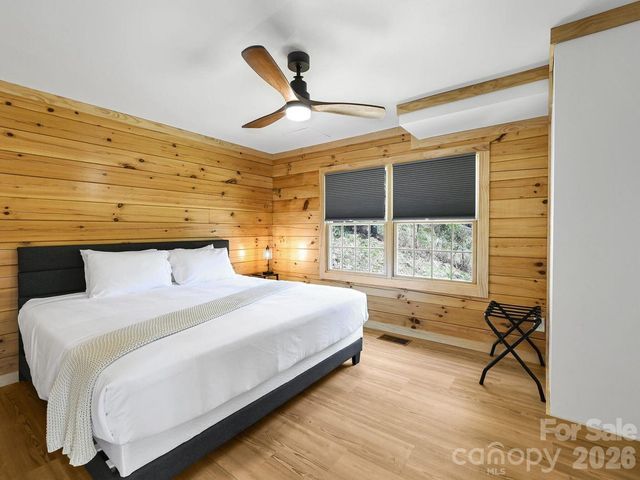 194 Fox Run Road, Canton, NC 28716