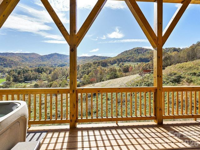 194 Fox Run Road, Canton, NC 28716