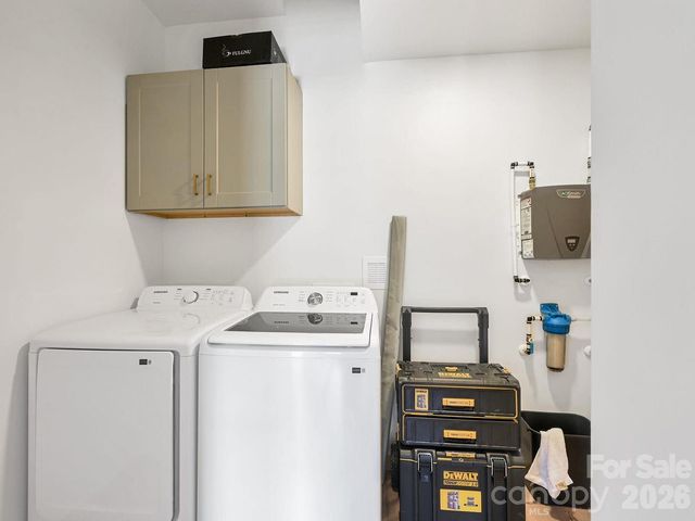 194 Fox Run Road, Canton, NC 28716