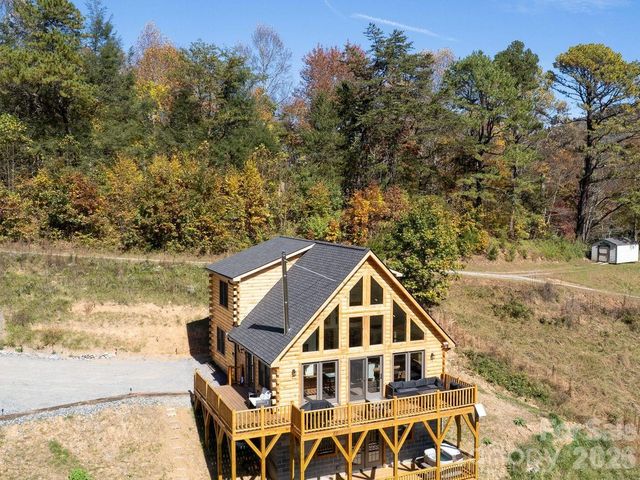 194 Fox Run Road, Canton, NC 28716