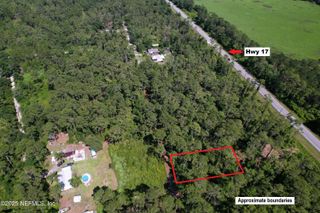 215 WARD Avenue, Crescent City, FL 32112