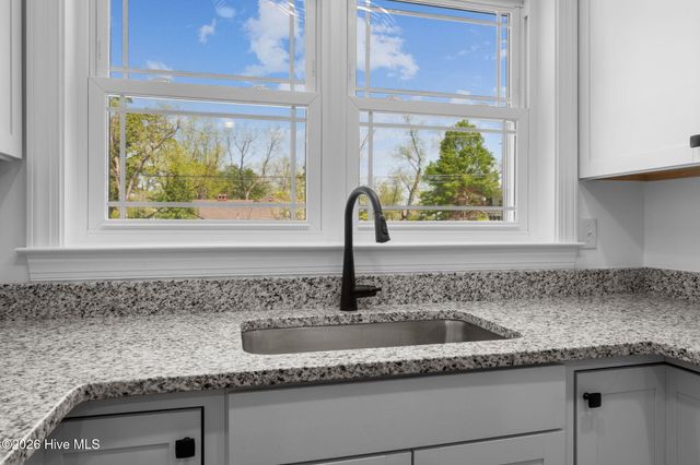 1514 Rhem Avenue, New Bern, NC 28560