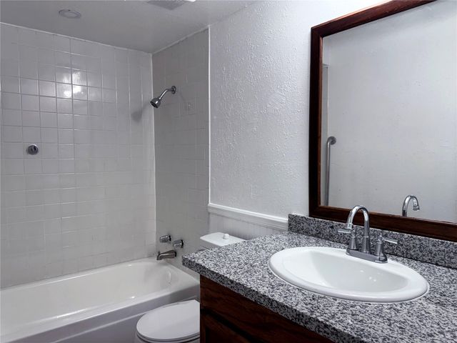 1513 Cedar Cove Street, La Porte, TX 77571