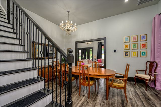 1111 E Houston, Sherman, TX 75090