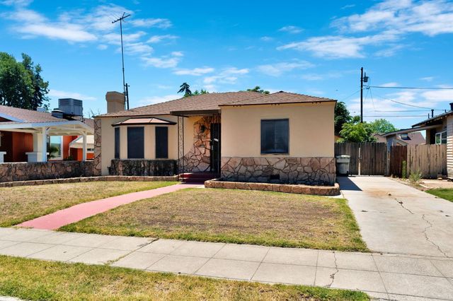 1519 N Wilson Avenue, Fresno, CA 93728