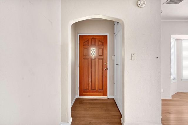 1519 N Wilson Avenue, Fresno, CA 93728