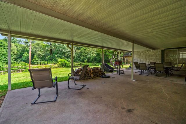 2446 State Highway Loop 116, Livingston, TX 77351