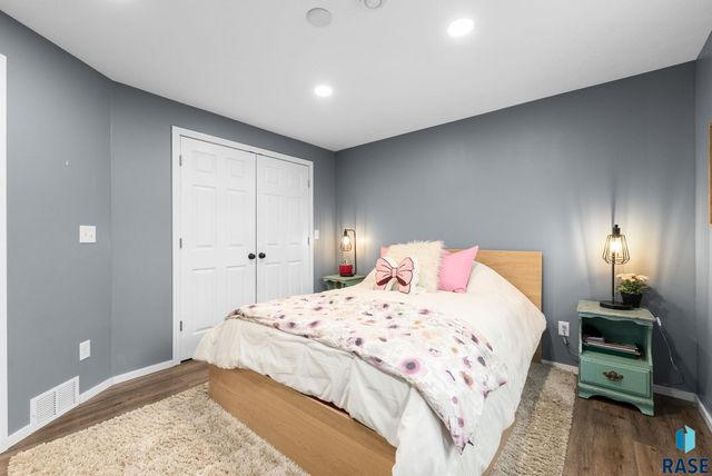 2229 S Creekview Ave Avenue, Sioux Falls, SD 57106