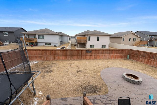 2229 S Creekview Ave Avenue, Sioux Falls, SD 57106