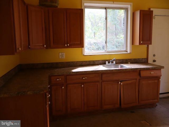 122 E MEEHAN AVE, Philadelphia, PA 19119