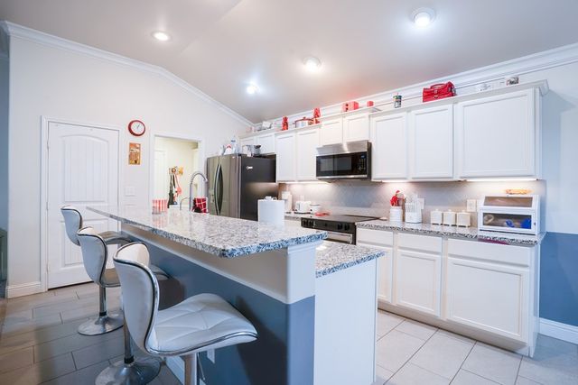 802 E 95th St, Odessa, TX 79765