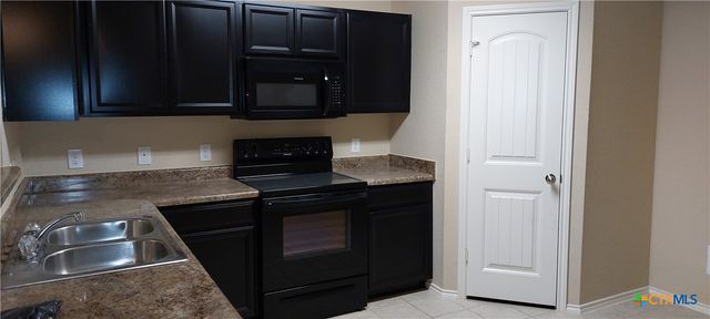 1556 Birmingham Drive, Seguin, TX 78155
