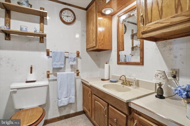 1666 E BUCHANAN TRAIL EAST, Shady Grove, PA 17256