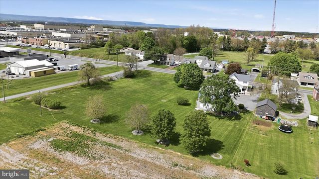 1666 E BUCHANAN TRAIL EAST, Shady Grove, PA 17256