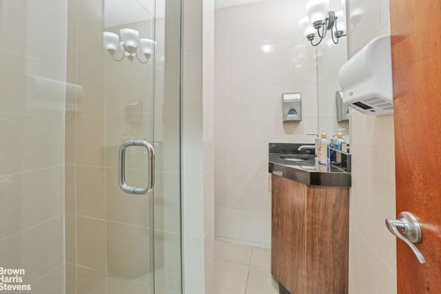 235 E 22ND Street 1EF, New York City, NY 10010