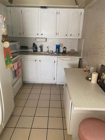 296 Grantham F, Deerfield Beach, FL 33442