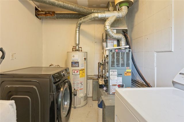 38 Pasadena Drive, Gates, NY 14606