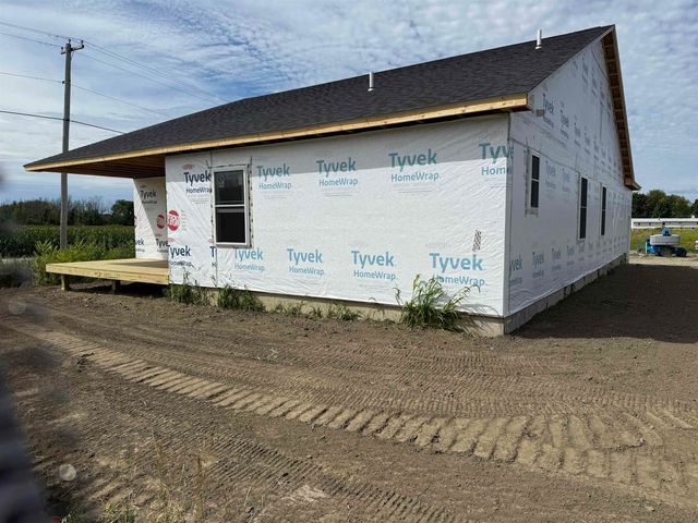 16 Dozer Drive, St. Albans Town, VT 05478