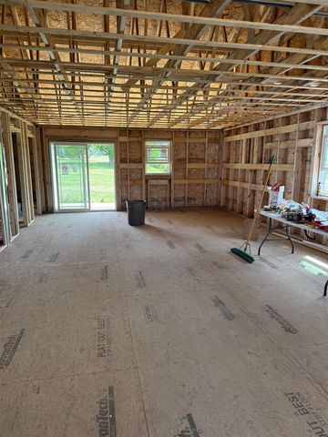 16 Dozer Drive, St. Albans Town, VT 05478