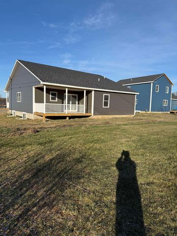 16 Dozer Drive, St. Albans Town, VT 05478