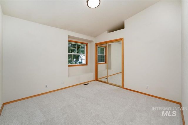 706 N Harvey Ln, Eagle, ID 83616