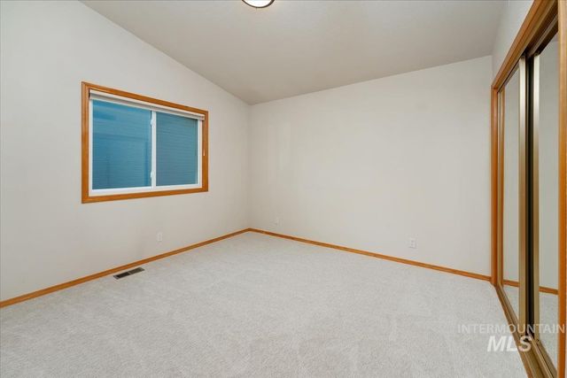 706 N Harvey Ln, Eagle, ID 83616