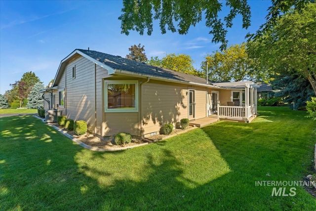 706 N Harvey Ln, Eagle, ID 83616
