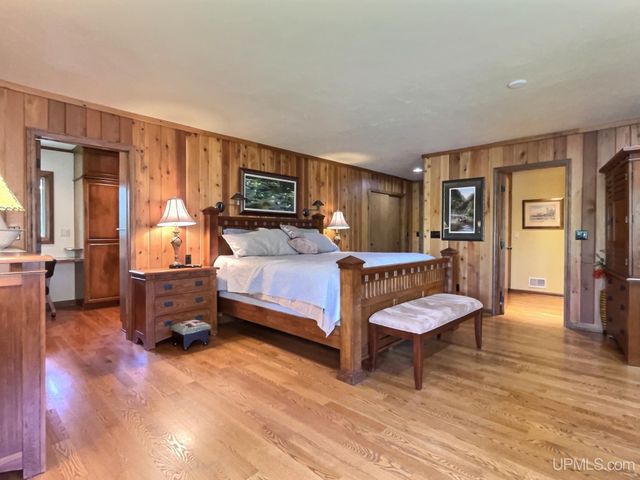 515 Kalla Walla Trail, Crystal Falls, MI 49920