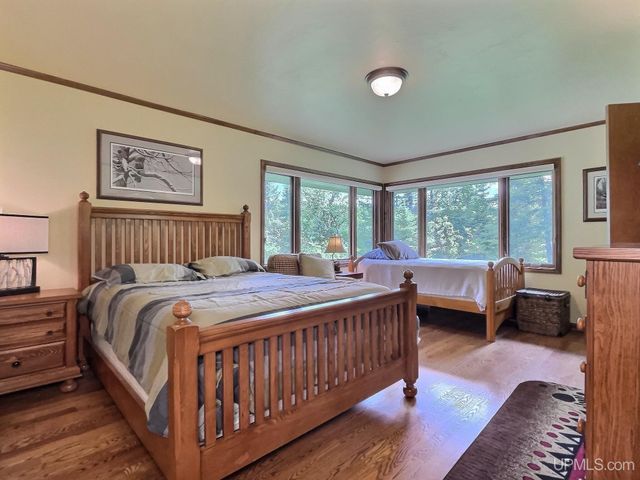 515 Kalla Walla Trail, Crystal Falls, MI 49920