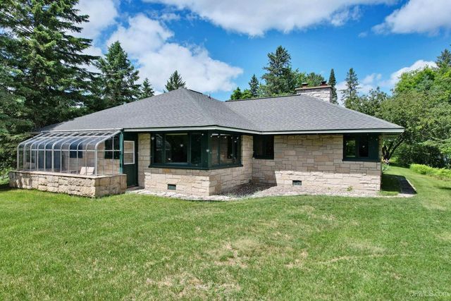 515 Kalla Walla Trail, Crystal Falls, MI 49920