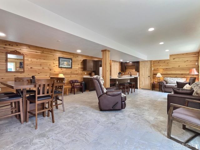 515 Kalla Walla Trail, Crystal Falls, MI 49920
