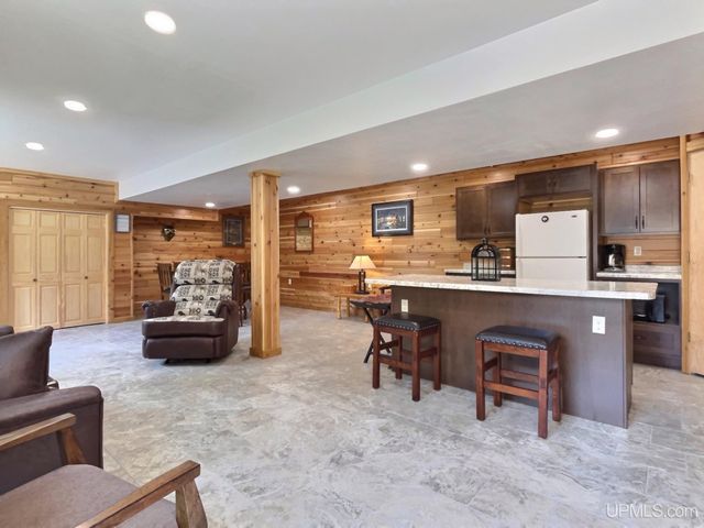 515 Kalla Walla Trail, Crystal Falls, MI 49920