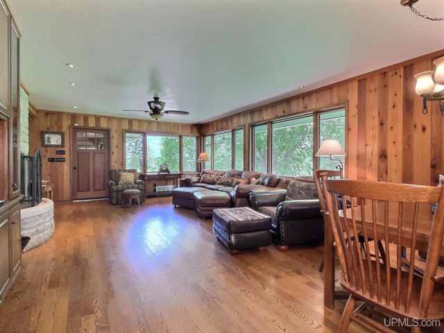 515 Kalla Walla Trail, Crystal Falls, MI 49920