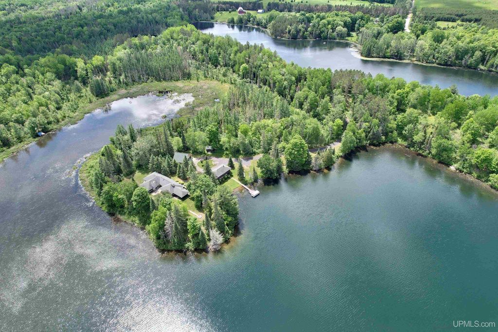 515 Kalla Walla Trail, Crystal Falls, MI 49920