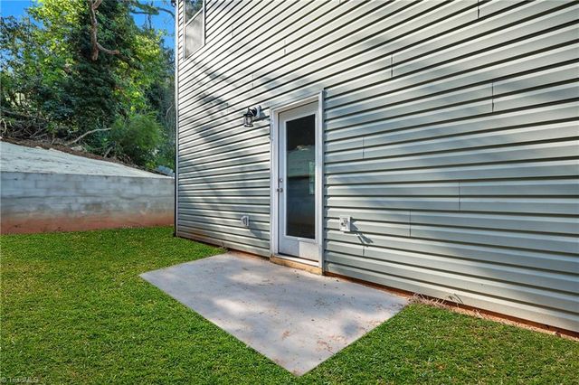 2119 Bowen Boulevard, Winston-salem, NC 27105