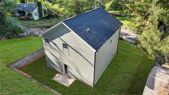 2119 Bowen Boulevard, Winston-salem, NC 27105