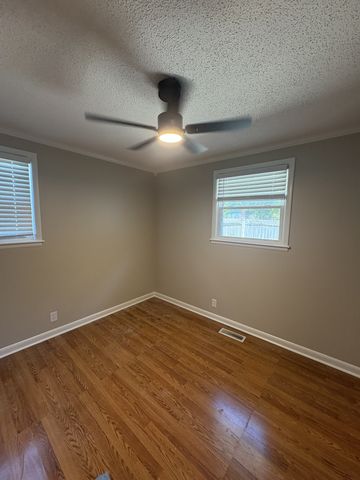1872 Saundersville Ferry Rd, Mount Juliet, TN 37122